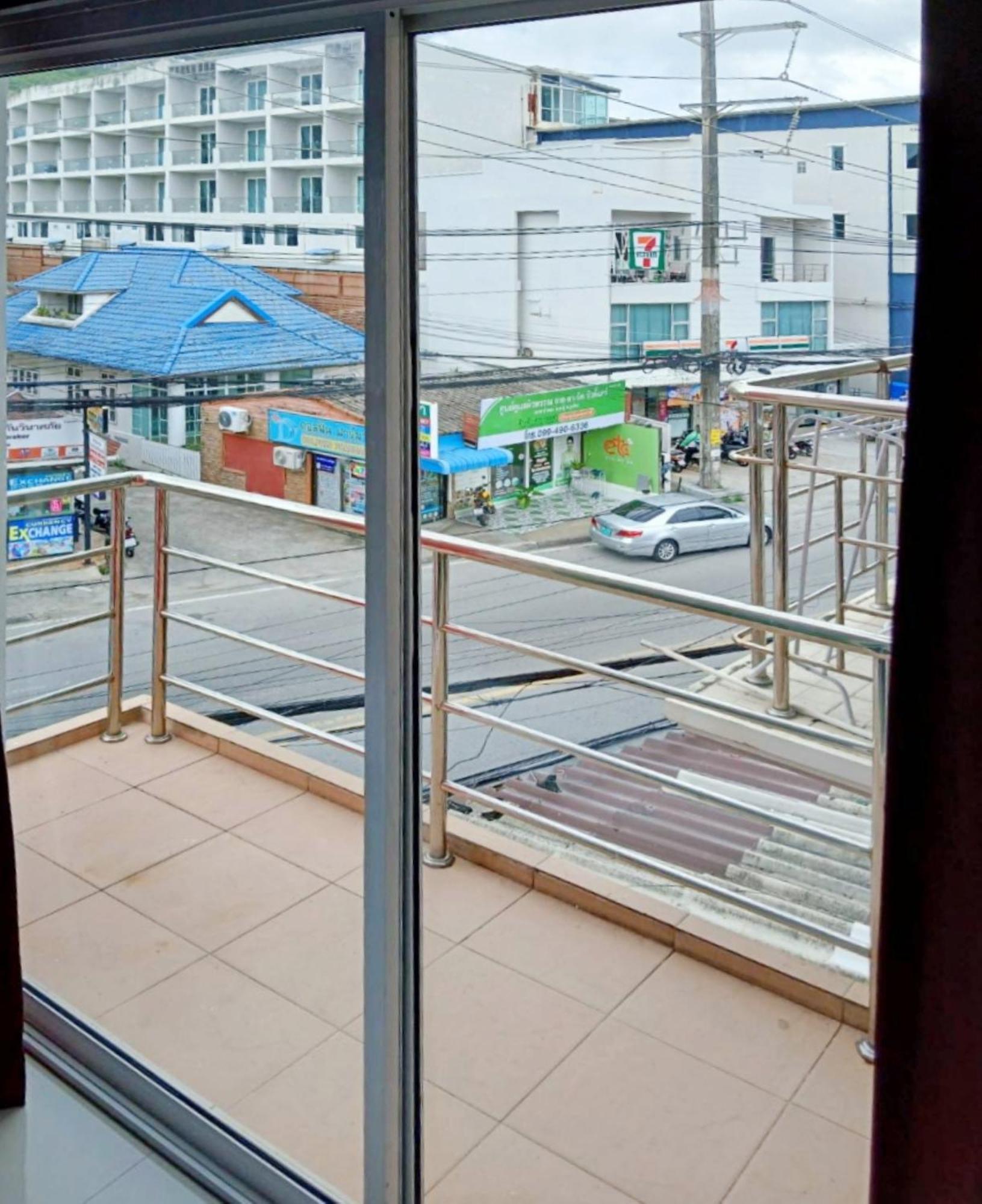 Sunray Beach Hotel Patong Exteriör bild