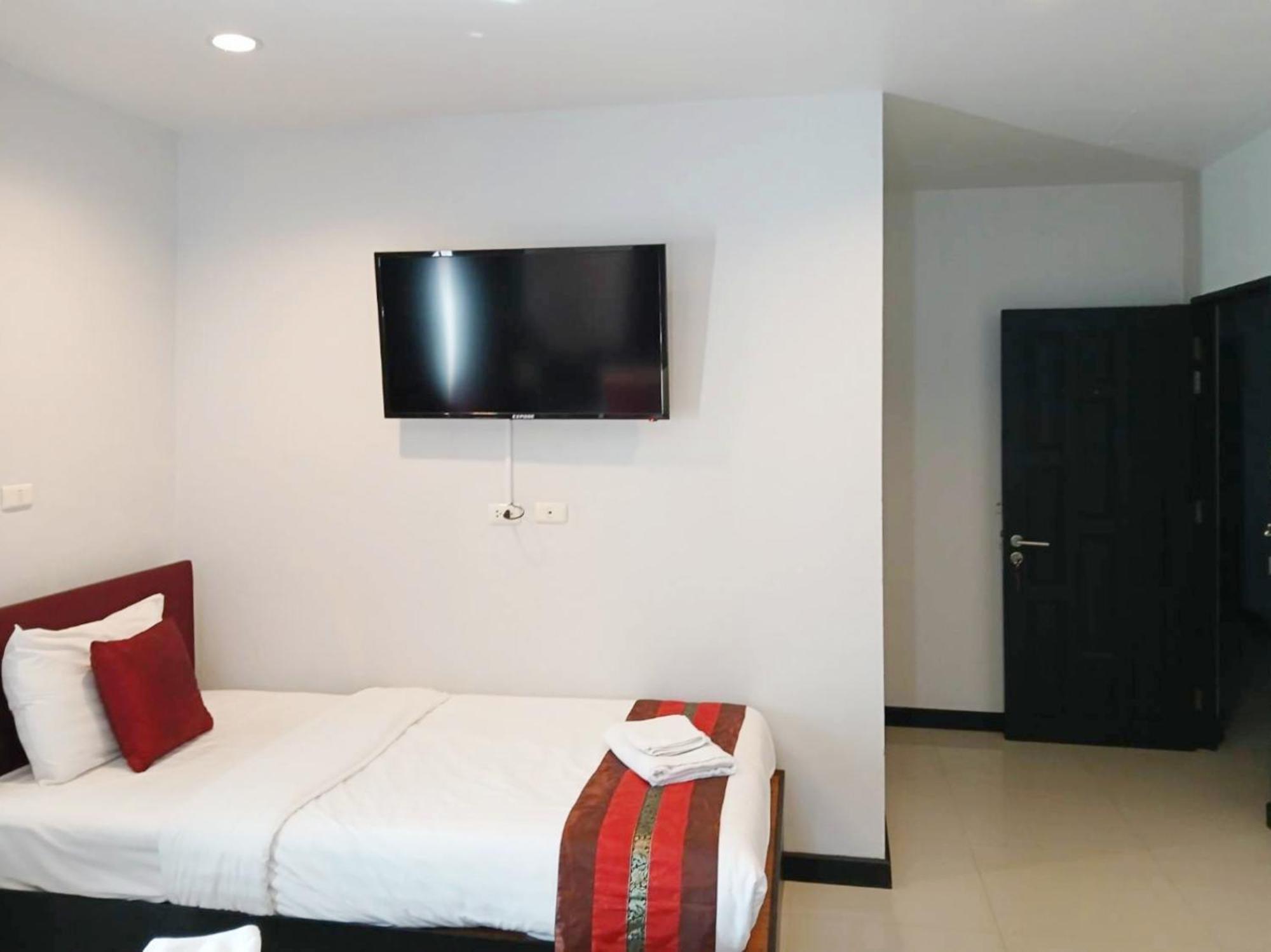 Sunray Beach Hotel Patong Exteriör bild