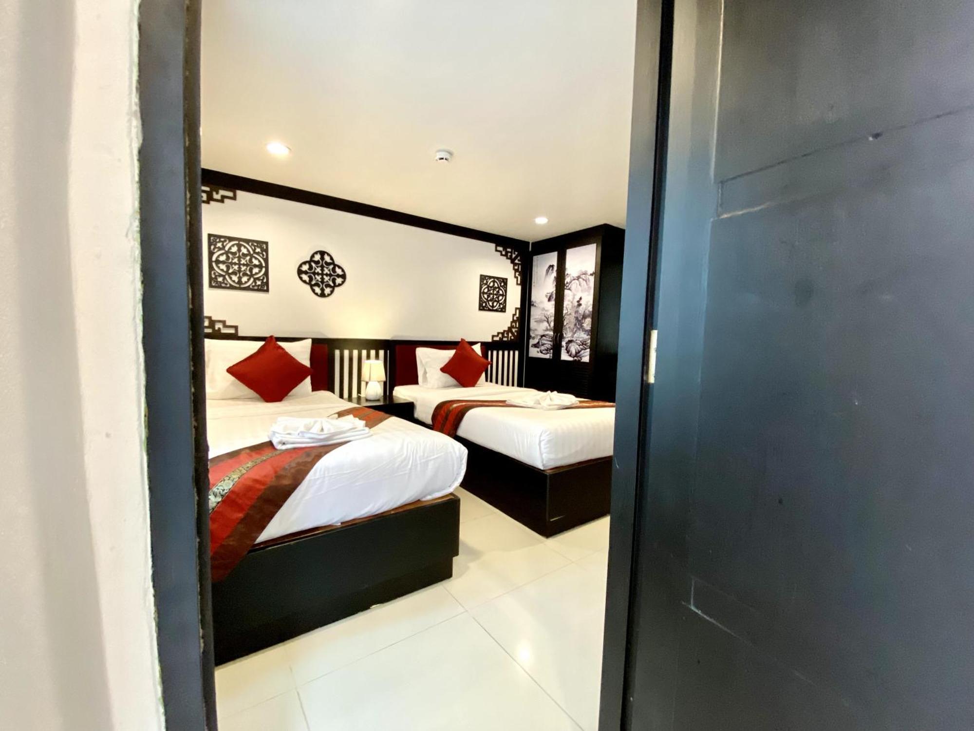 Sunray Beach Hotel Patong Exteriör bild