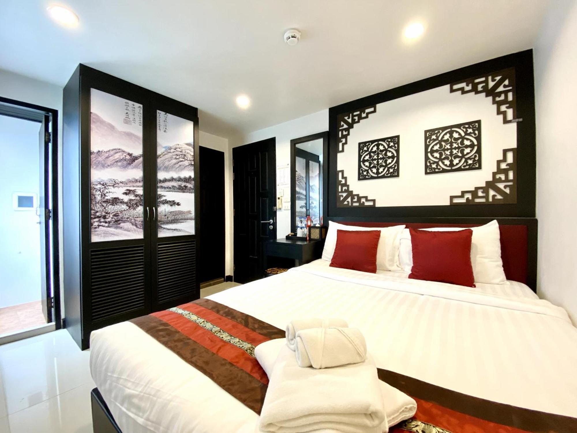 Sunray Beach Hotel Patong Exteriör bild